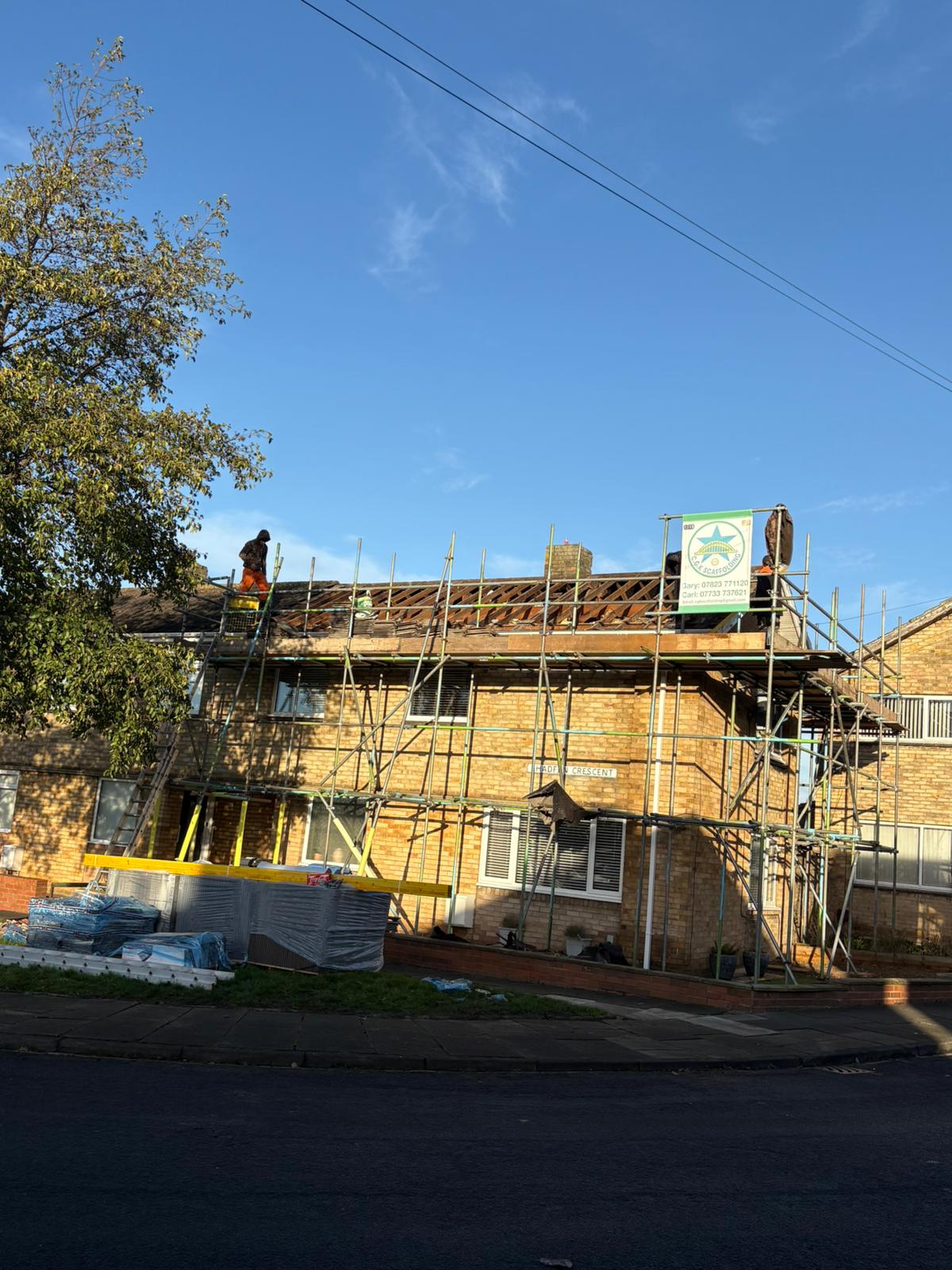 Full roof strip and replacement with scaffolding on semi-detached house